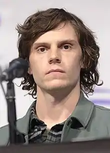 Evan Peters spielt Peter Maximoff / Quicksilver
