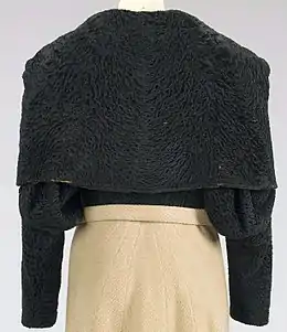 Schwarzgefärbte Buenojacke, 1932/33 (Design Jeanne Lanvin, jetzt im Metropolitan Museum of Art)