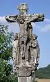 Eines der monumentalen Kreuze auf dem Friedhof