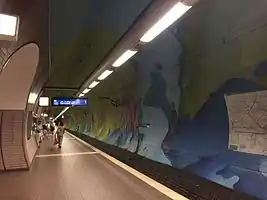 Bahnsteig (nach der Umgestaltung 2016)