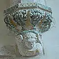 Konsole unter Kreuzrippe