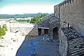 Burghof vom Portal aus