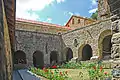 Abbaye Saint-Martin du Canigou, Kreuzgang, West- und Nordgalerie