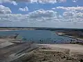 Blick von der Abraumförderbrücke F60 auf den deutlich gewachsenen See (2007)