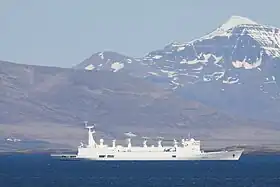 Das französische Aufklärungsschiff Monge in Reykjavík (2012)