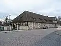 Gesamtansicht des Komplexes vor der Sanierung, von Ost nach West aufgenommen
