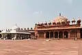Islam-Khan-Mausoleum und Salim-Chishti-Mausoleum
