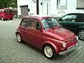 Fiat 500 nuova mit seltener Lackierung (Magenta-metallic)