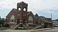 „First Curch of Bloomfield“, die „Erste Kirche von Blomfield“ (christlich)