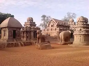 Fünf Rathas