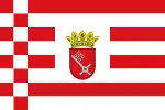 Staatsflagge mit mittlerem Wappen