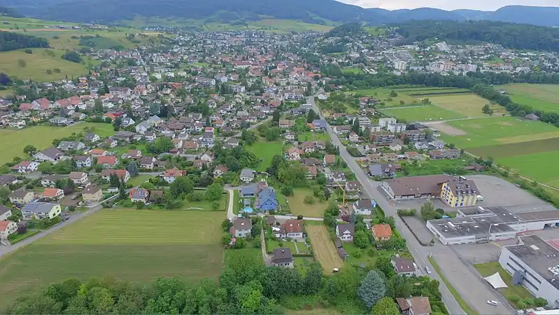 Flugaufnahme von Erlinsbach, Sicht aus Richtung Niedergösgen