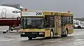 Vorfeldbus auf dem Flughafen Berlin-Tegel