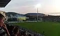 Die Südtribüne (links, 2015)
