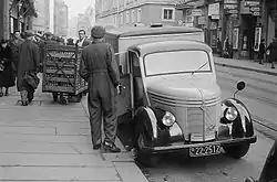 Framo V 501/2 Kastenwagen am Leipziger Neumarkt, 1951