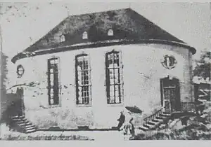 Französisch-reformierte Kirche in Bockenheim (1768 bis 1806), Gemälde von Peter Woltze 1860–1925 (um 1850)