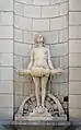 Allegorische Figur Strom am Bahnhof Bozen
