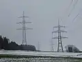 Links alter, rechts neuer Mast 89