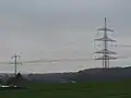 An dieser Stelle endete bis 1991 der in Betrieb befindliche Teil der Leitung an der alten 110-kV-Leitung Neuhaus-Schierschnitz–Kulmbach