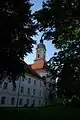 Kloster Neustift und Sankt Peter und Paul vom Klostergarten aus