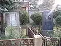 Beschädigte Grabmäler