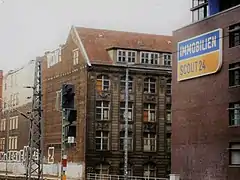 Blick vom Bahnsteig nach 71/73