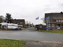 Zufahrt zum Werk von Friesland Porzellan in Rahling (Varel)