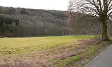 Fulda im engen Flusstal bei Wilhelmshausen