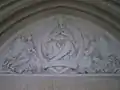 Relief über dem Eingangsportal
