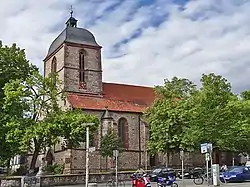 Die St.-Albani-Kirche von Süden