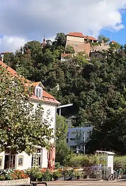… und 2018. Auffällig der zunehmende Bewuchs – Hödl hatte 1818 ein kahles Trümmerfeld erstanden.