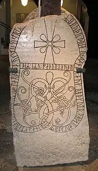 Runenbildstein G 135 in der Kirche von Sjonhem
