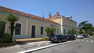 Empfangsgebäude (2015)