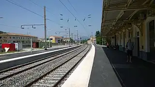Bahnsteige nach Modernisierung (2015)