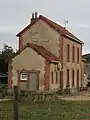 Das einstige Aufnahmegebäude des heute nicht mehr bestehenden Bahnhofs Tocqueville-Gouberville