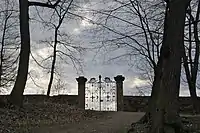 Pforte im Park