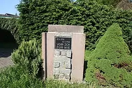 Gedenkstein„Vom Ich zum Wir“