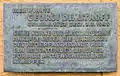 Gedenktafel am Haus Anna-Seghers-Straße 91 in Berlin-Adlershof