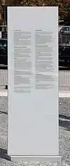 Gedenkstele am Rathaus Wedding von Ingeborg Lockemann