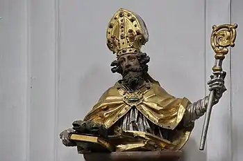 Statue des Heiligen Ulrich in der Stadtpfarrei St Emmeram in Geisenfeld