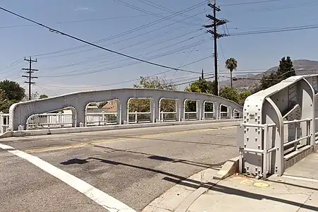 Vierendeelträger-Brücke in Glendale/USA mit Bögen als Obergurte, 1937