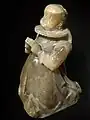 Gerhard Hendrik – Kniendes Mädchen – Skulptur aus Alabaster