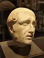Marmorstatue aus Somzée der Königlichen Museen der Schönen Künste Brüssel