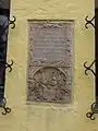 Wappen der Closens auf der Kirchenaußenwand