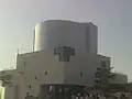Gebäude des 2 m-Spiegelteleskops des IUCAA-Girawali-Observatoriums