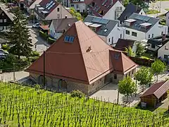 Die Glockenkelter von der Yburg gesehen.