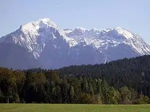 Grat Hoher Göll – Hohes Brett (v.l.n.r) von Nordwesten; Brettriedel zweiter Gipfel von rechts