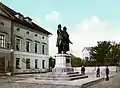 Das Denkmal um 1900