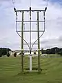 Als Portalmast ausgeführter hölzerner Endmast