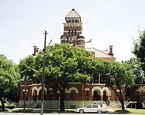 Das Gonzales County Courthouse in Gonzales, gelistet im NRHP mit der Nr. 72001364